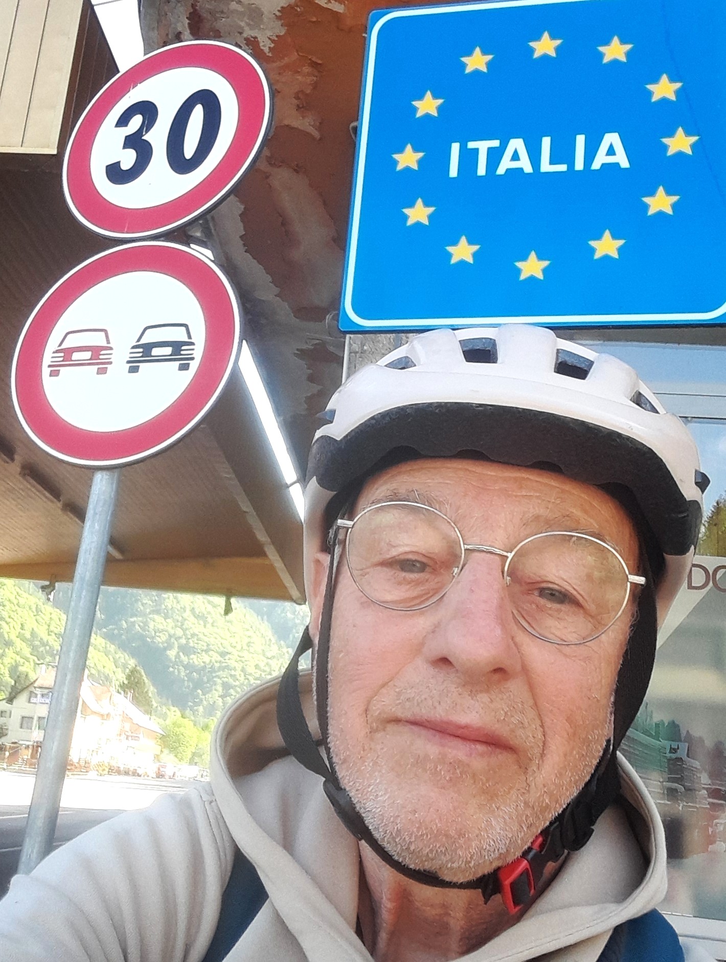 Selfi an der Grenze zu Italien